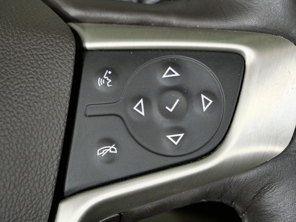 Thumbnail: 2017 GMC Acadia - 42