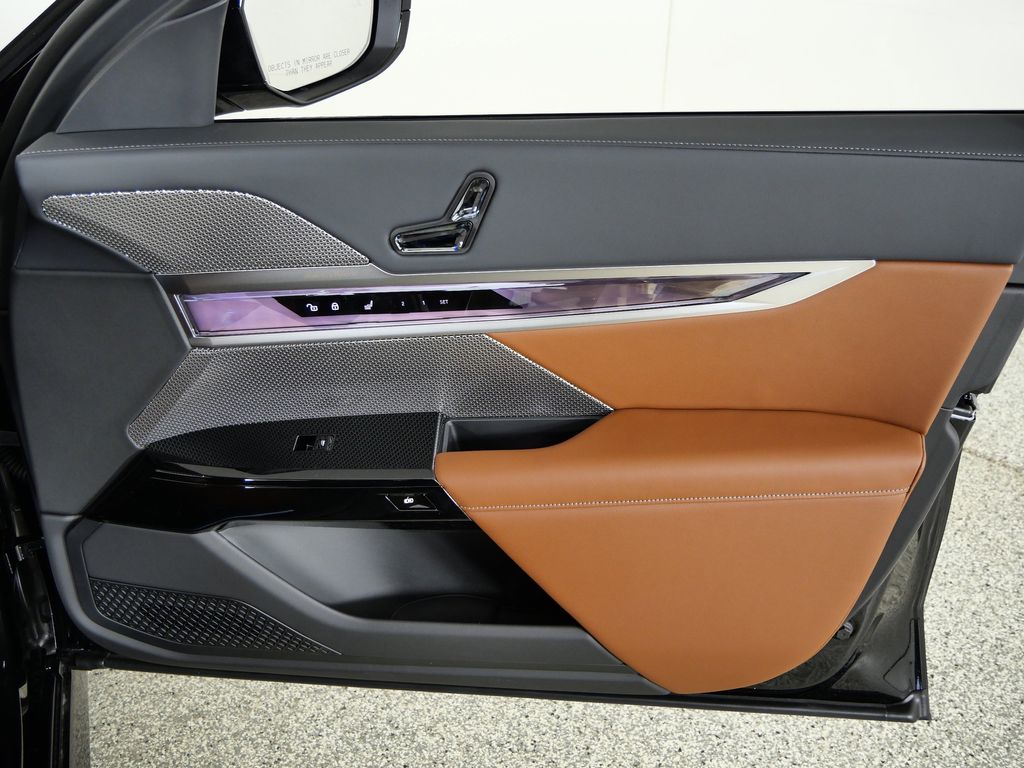 Thumbnail: 2026 BMW 7 Series - 20