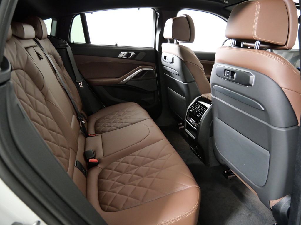 Thumbnail: 2026 BMW X6 - 26