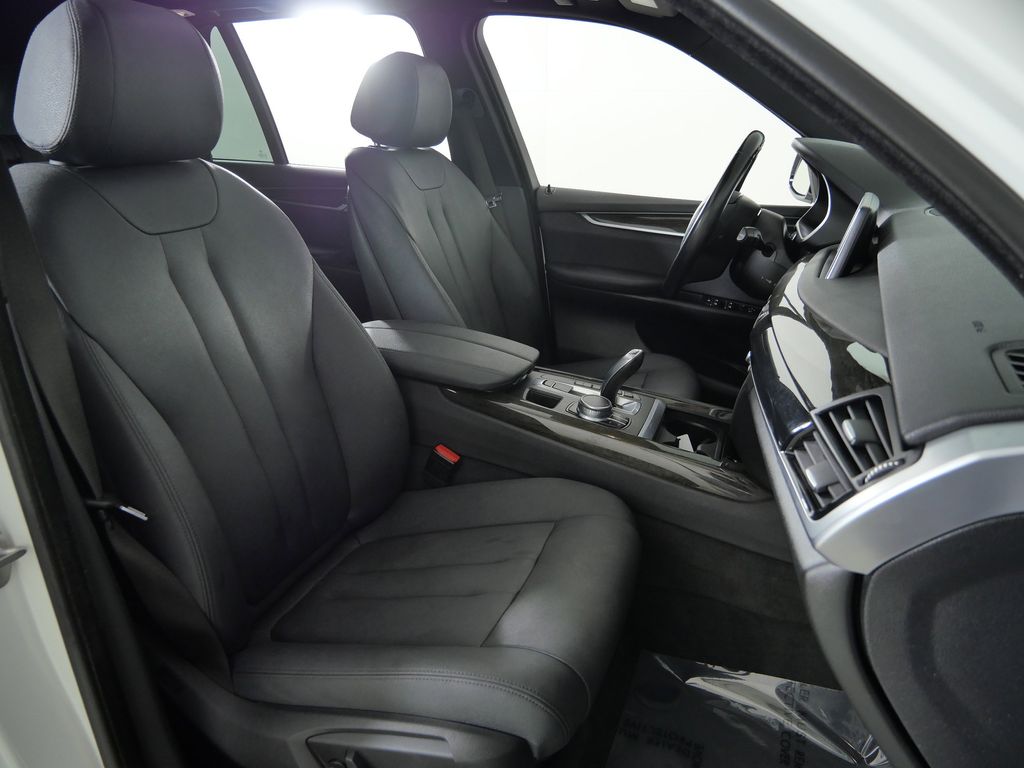 Thumbnail: 2017 BMW X5 - 21