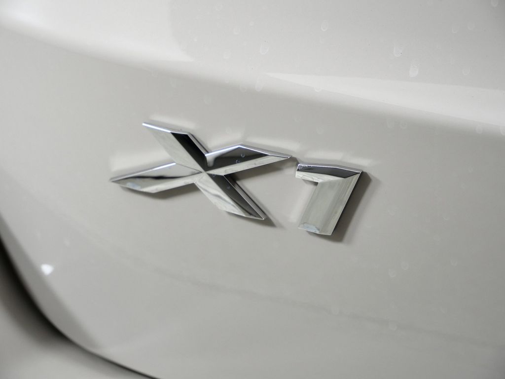 Thumbnail: 2026 BMW X1 - 13