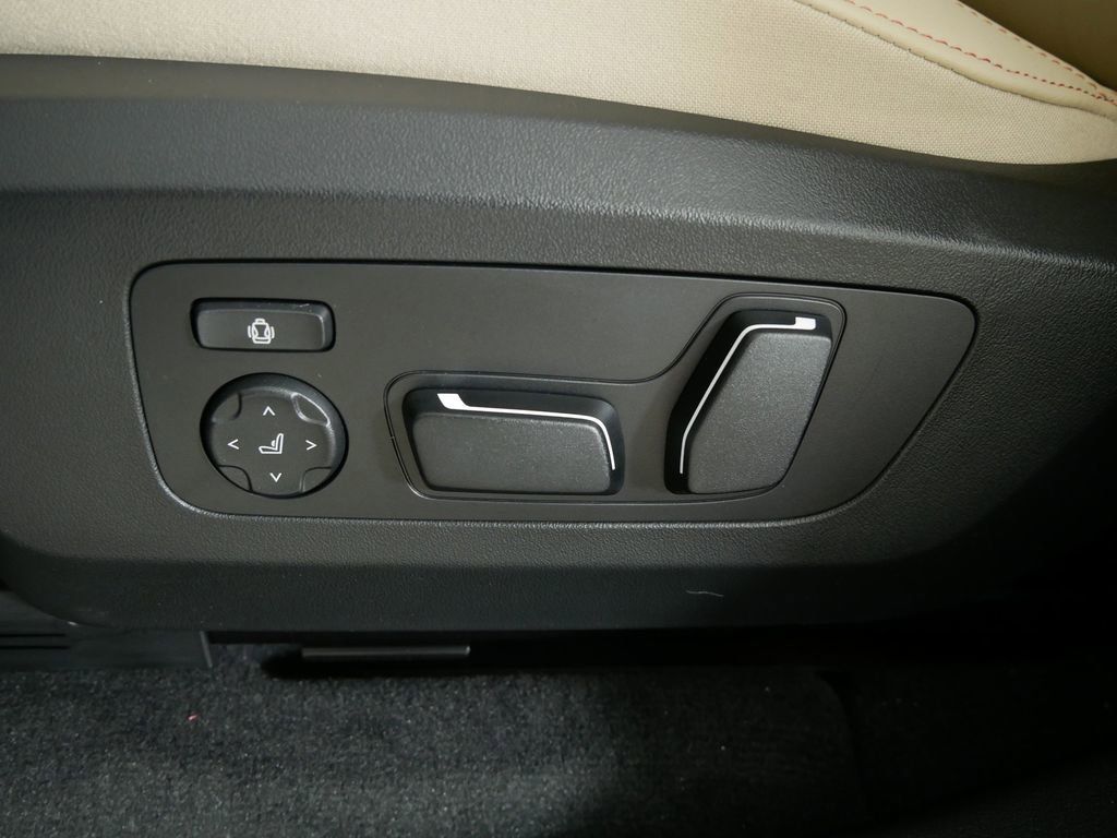 Thumbnail: 2025 BMW X3 - 36