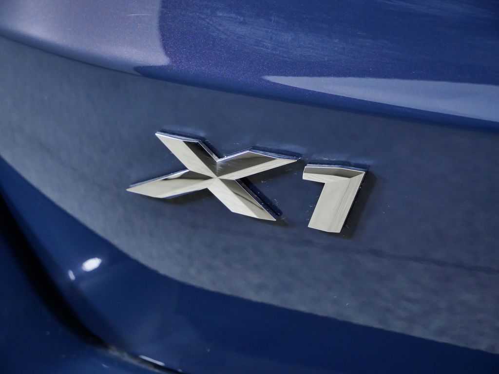 Thumbnail: 2026 BMW X1 - 13