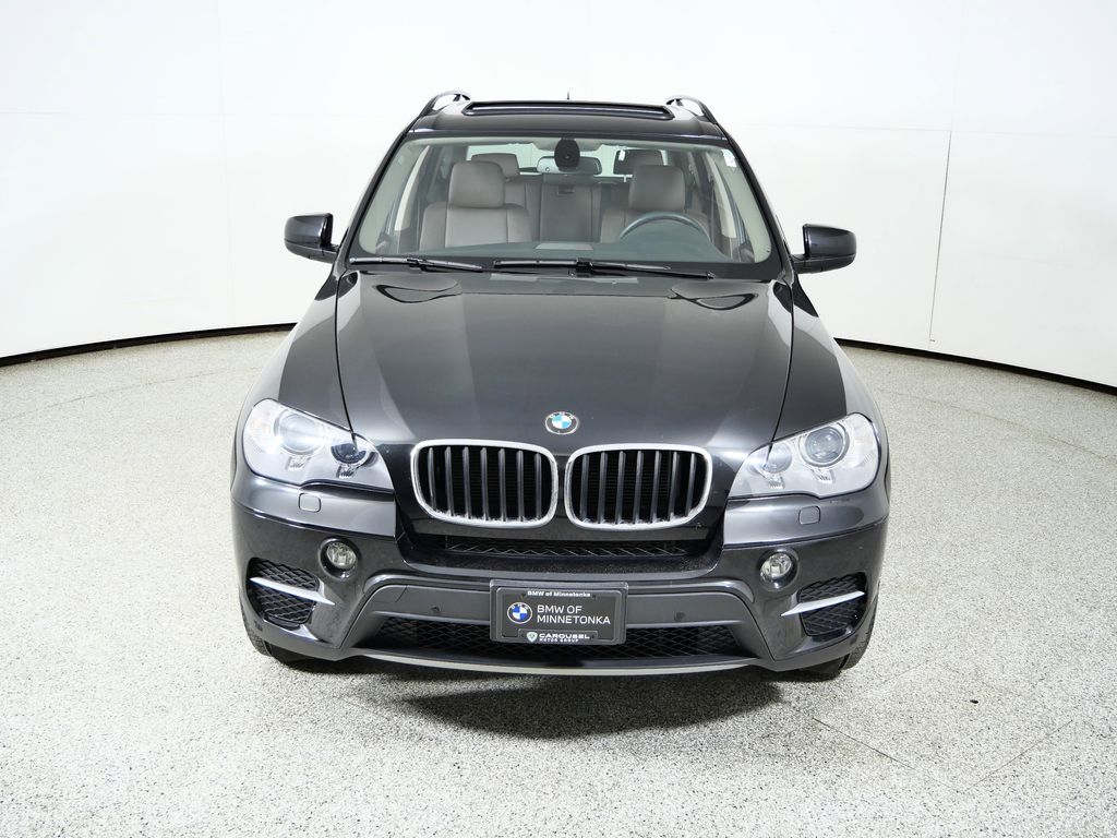 Thumbnail: 2013 BMW X5 - 17