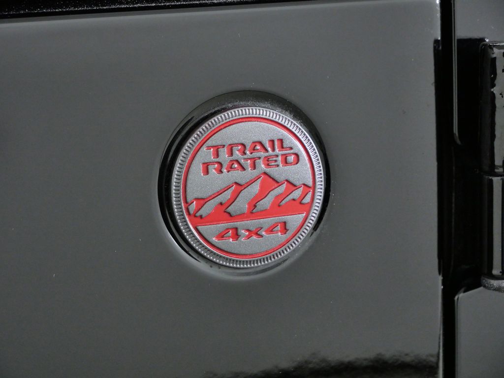 Thumbnail: 2018 Jeep Wrangler - 14