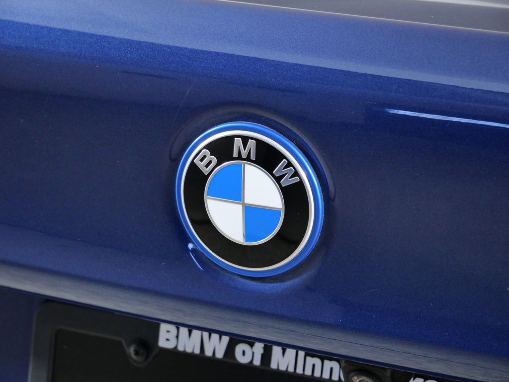 Thumbnail: 2023 BMW 5 Series - 14