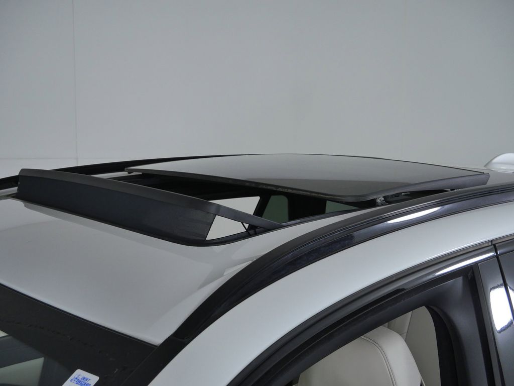 Thumbnail: 2023 BMW X5 - 17