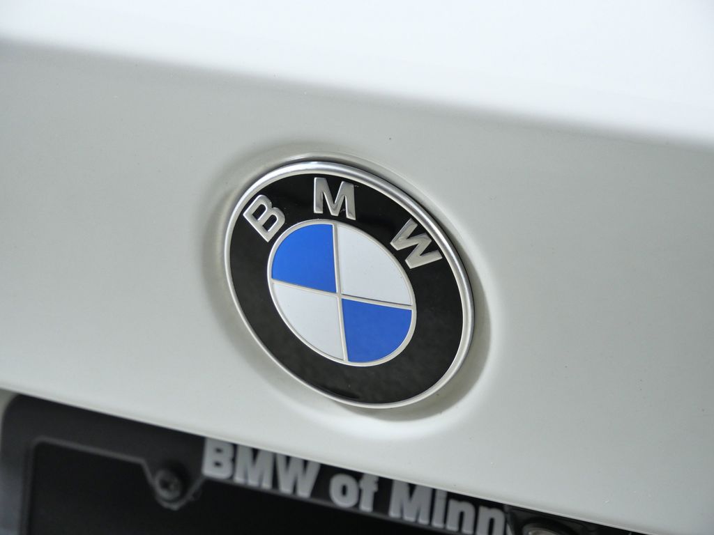 Thumbnail: 2023 BMW 3 Series - 14