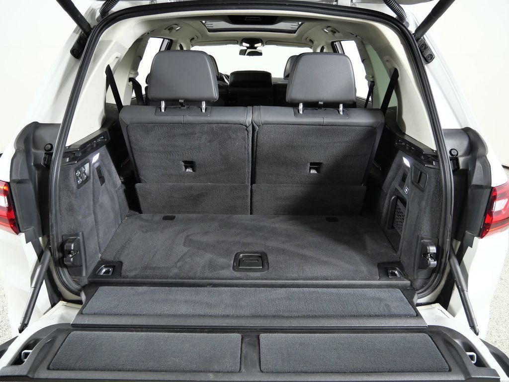 Thumbnail: 2019 BMW X7 - 28