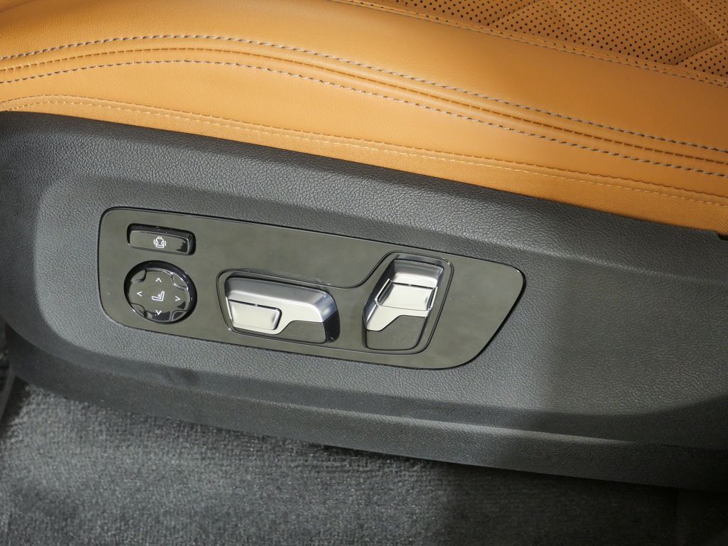 Thumbnail: 2024 BMW X5 - 43