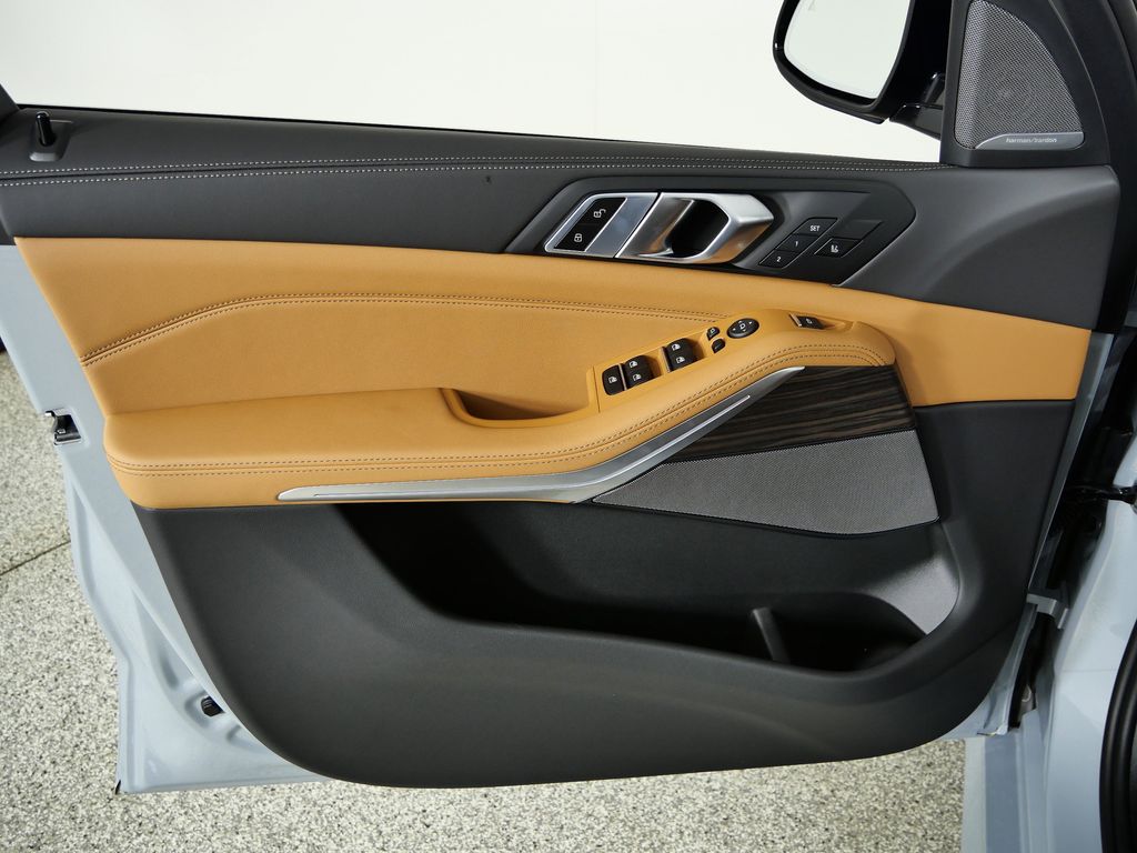 Thumbnail: 2026 BMW X5 - 34