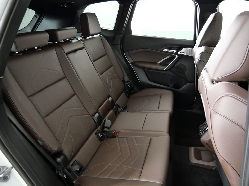 Thumbnail: 2025 BMW X1 - 30