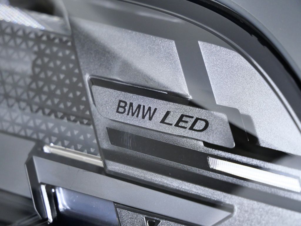 Thumbnail: 2026 BMW X5 - 4