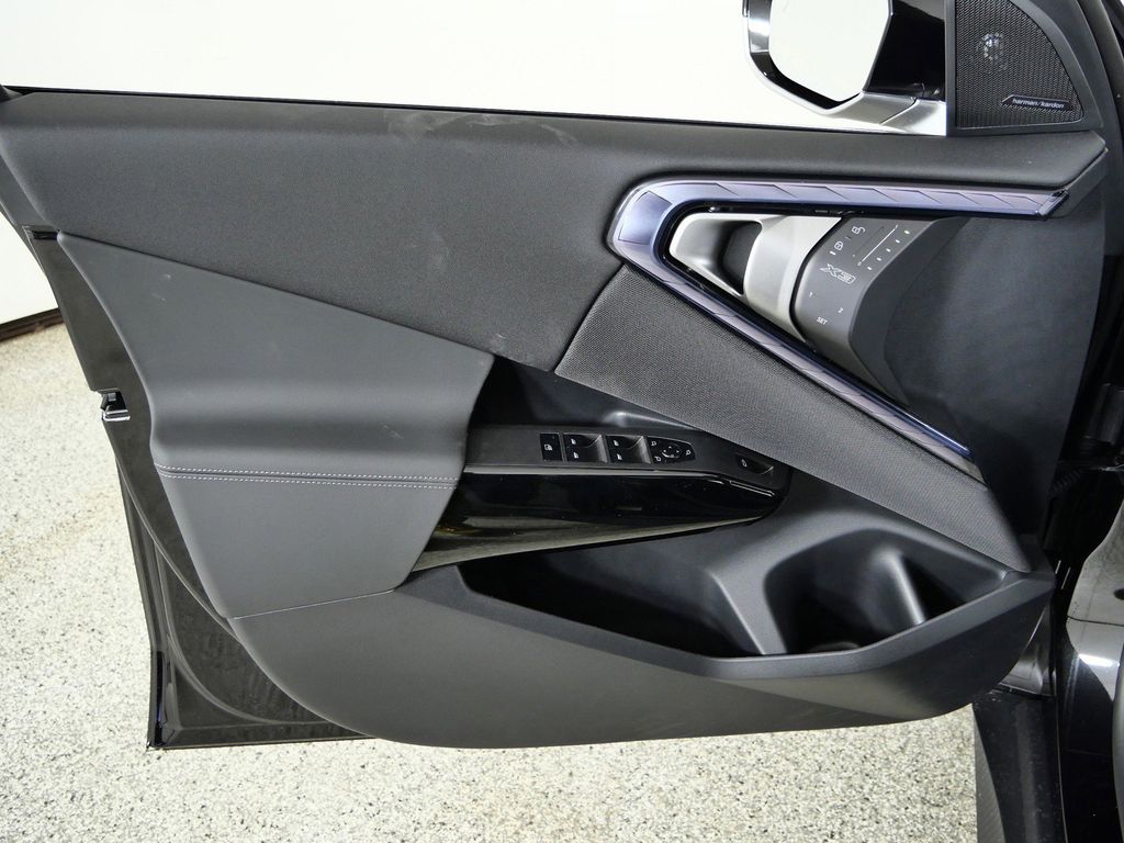 Thumbnail: 2026 BMW X3 - 32
