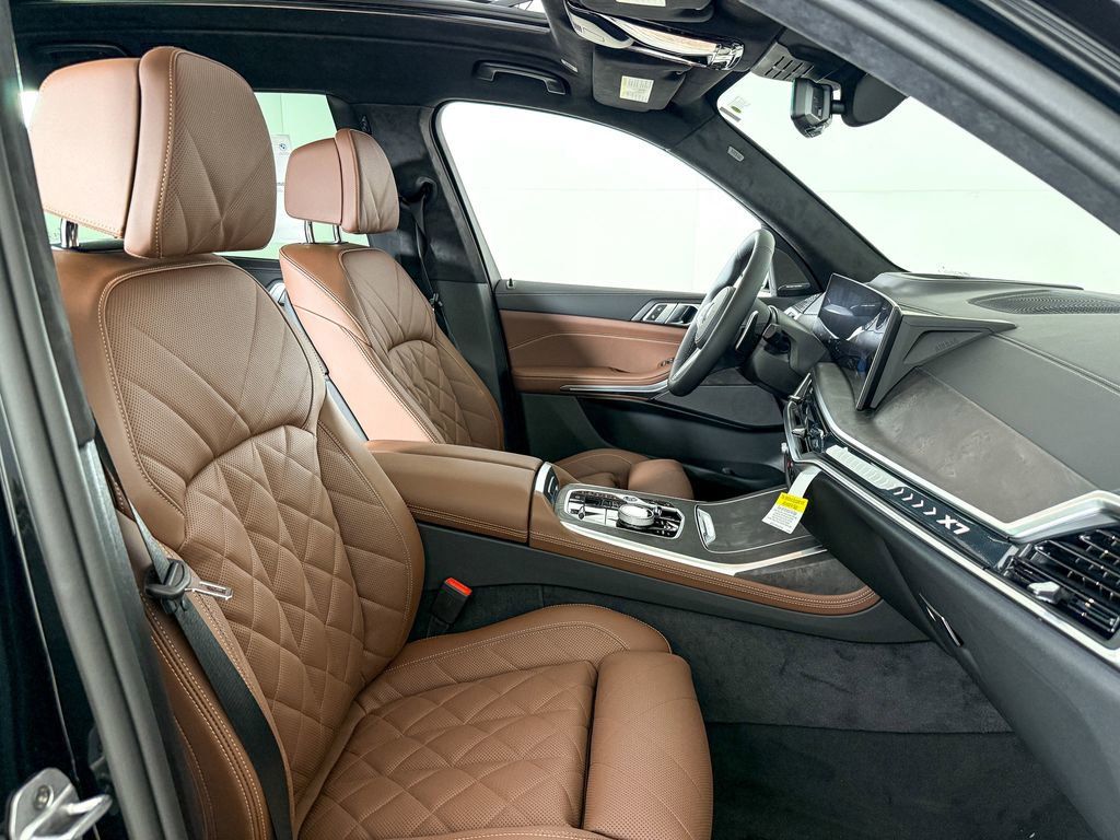 Thumbnail: 2026 BMW X7 - 22