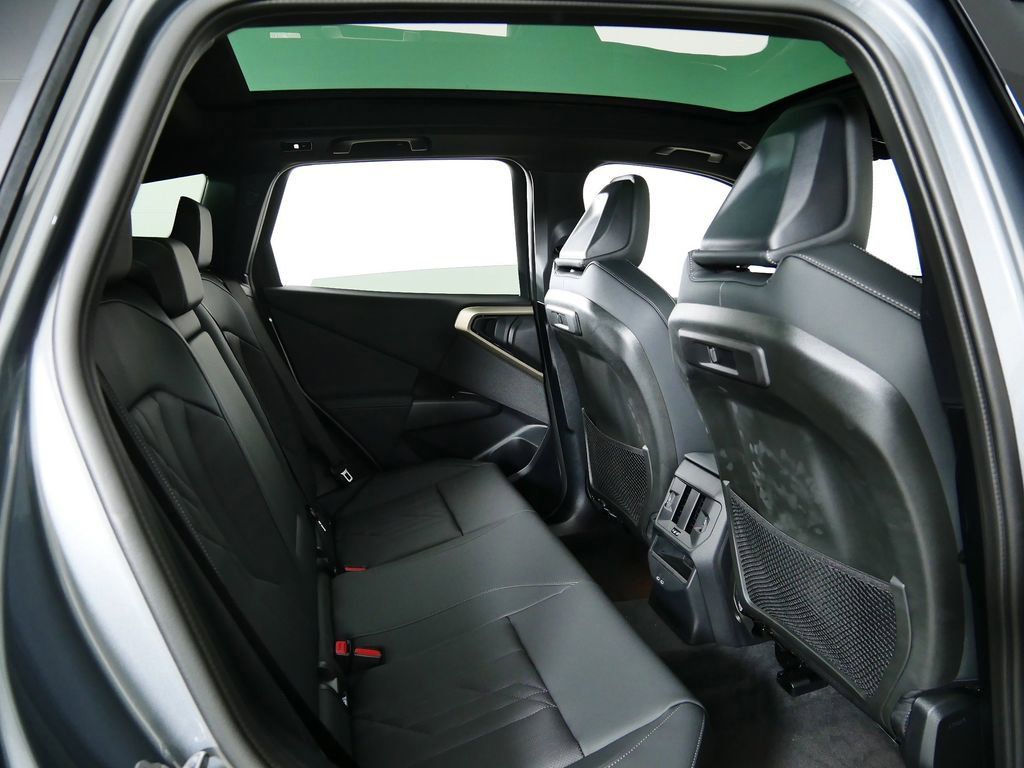 Thumbnail: 2025 BMW X3 - 26