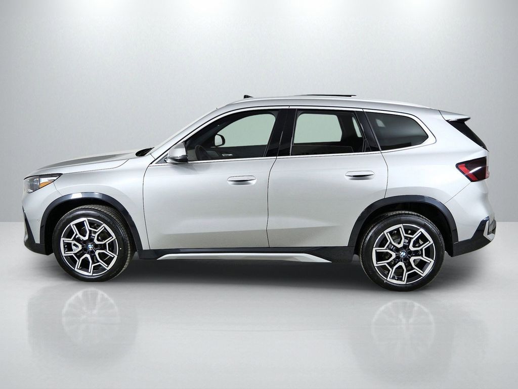 Thumbnail: 2026 BMW X1 - 15