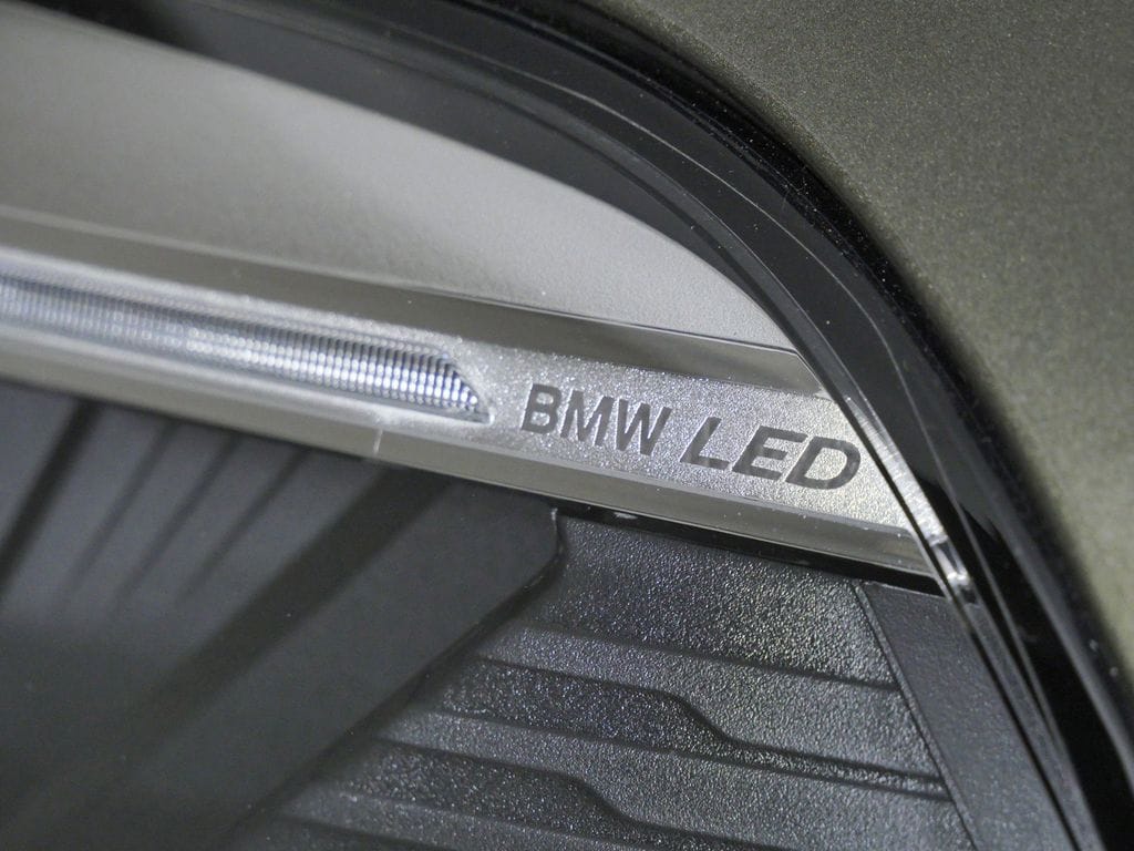 Thumbnail: 2021 BMW X5 - 4