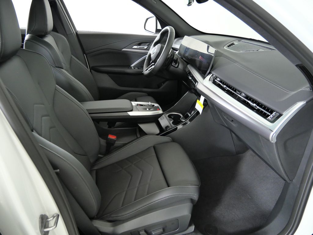 Thumbnail: 2026 BMW X2 - 21