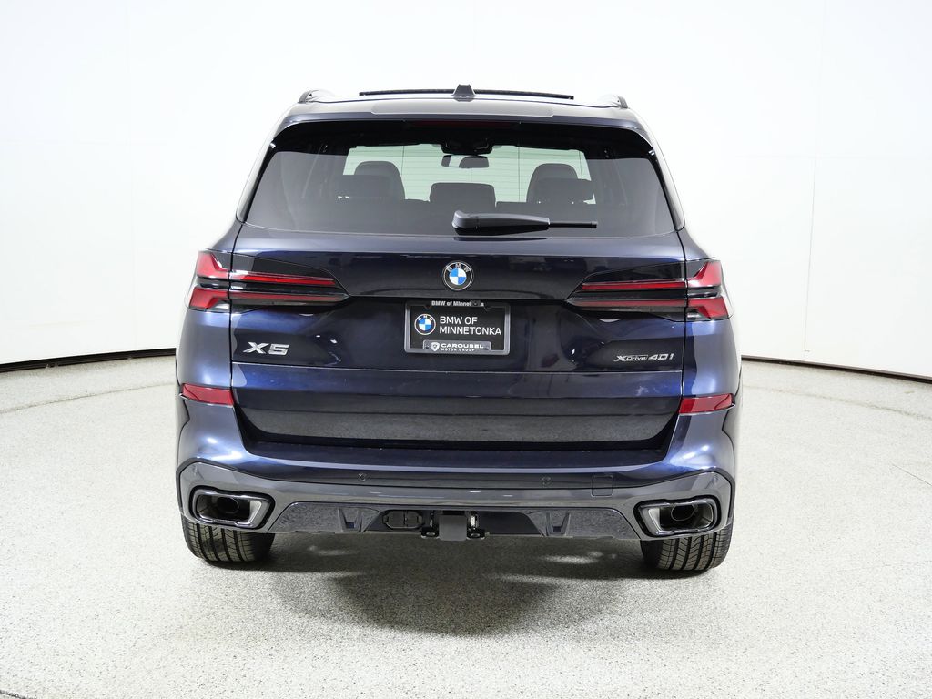 Thumbnail: 2026 BMW X5 - 10