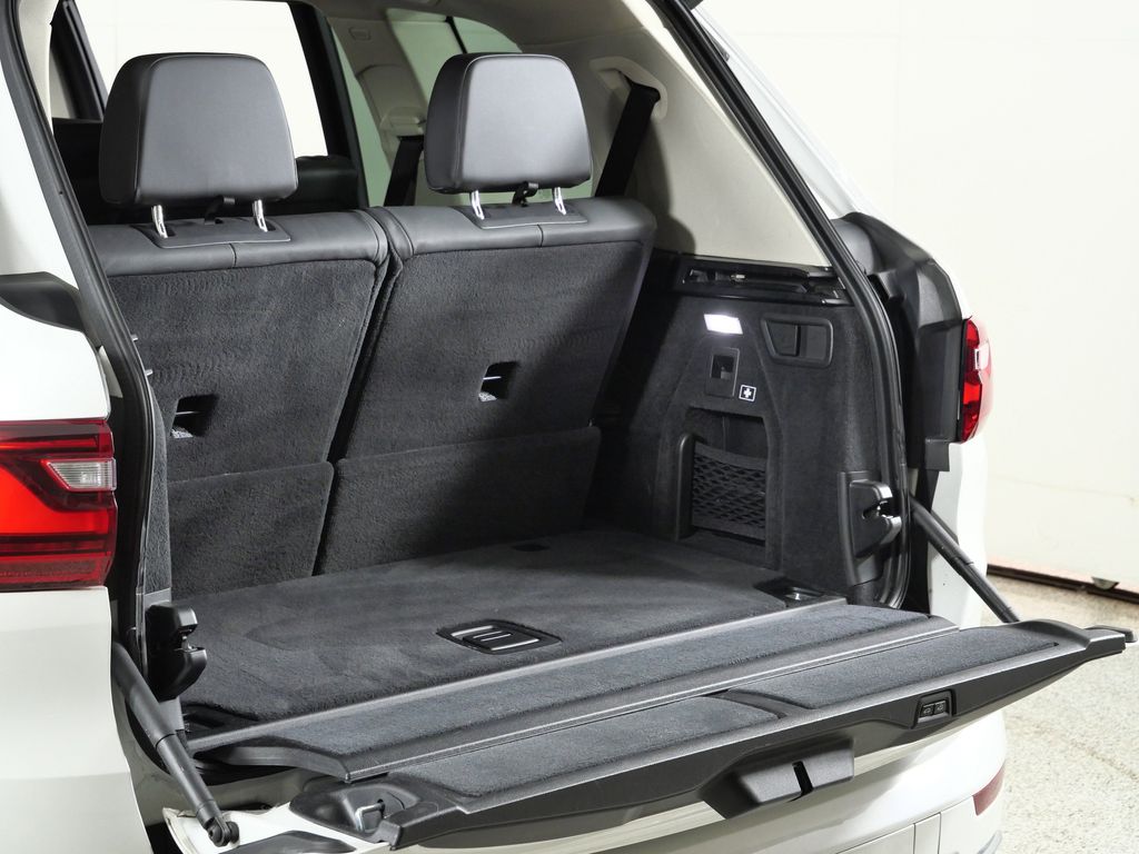 Thumbnail: 2019 BMW X7 - 29