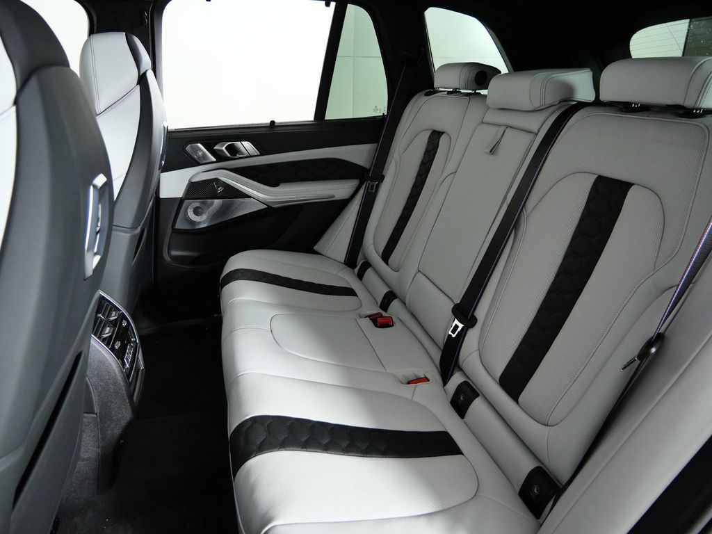 Thumbnail: 2026 BMW X5 - 33