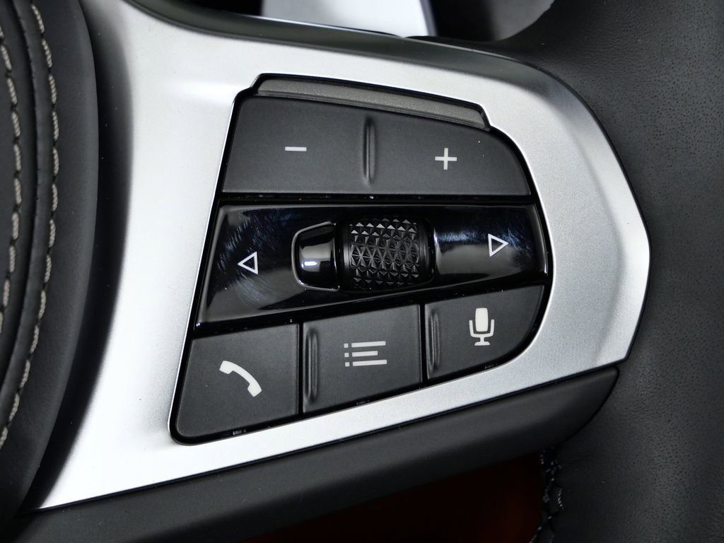 Thumbnail: 2026 BMW 8 Series - 42