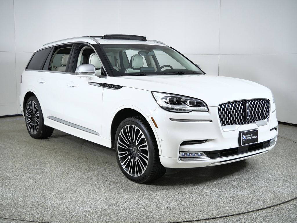 Thumbnail: 2020 Lincoln Aviator - 8