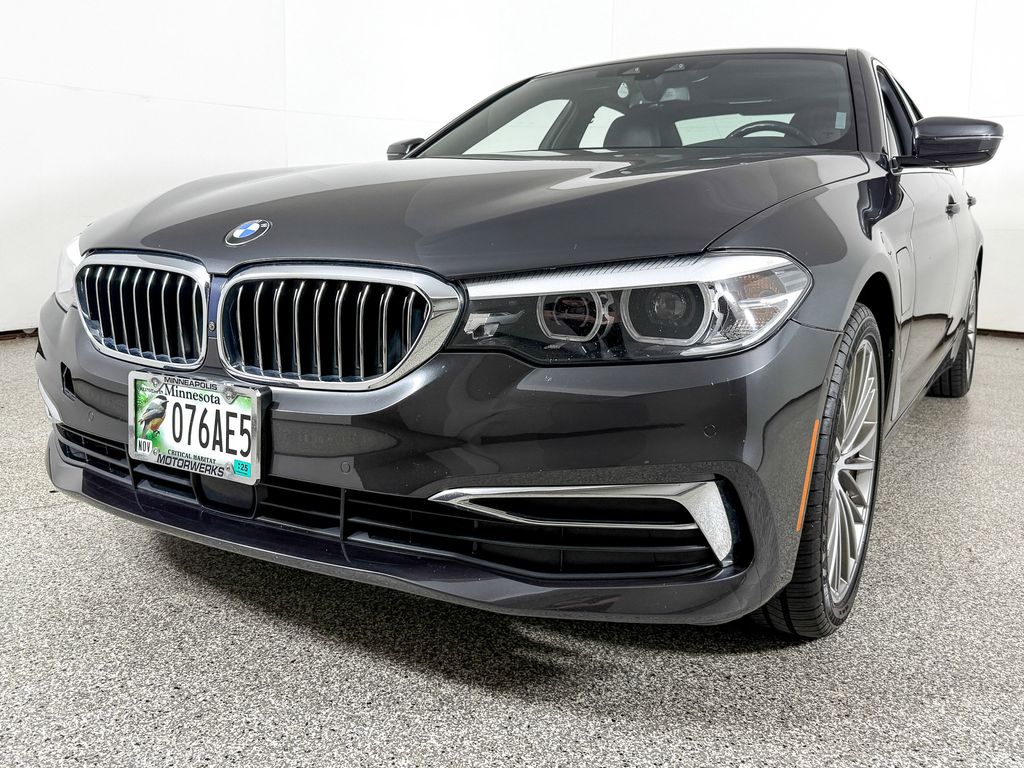 Thumbnail: 2020 BMW 5 Series - 5
