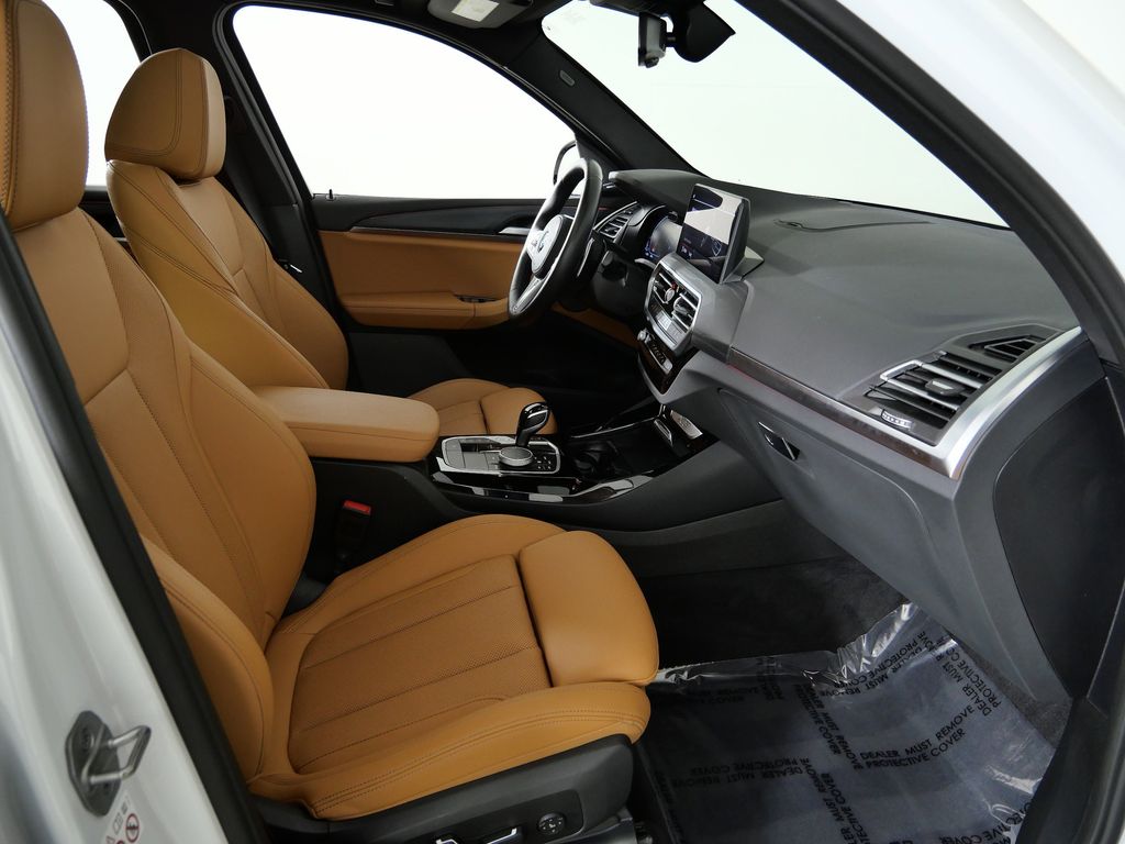 Thumbnail: 2024 BMW X3 - 24