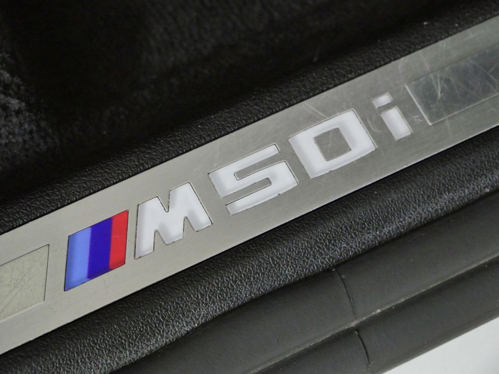 Thumbnail: 2022 BMW X7 - 23