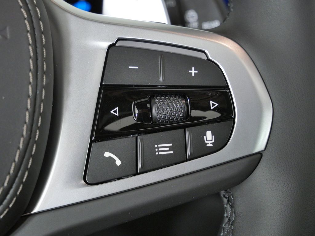 Thumbnail: 2026 BMW X5 - 42