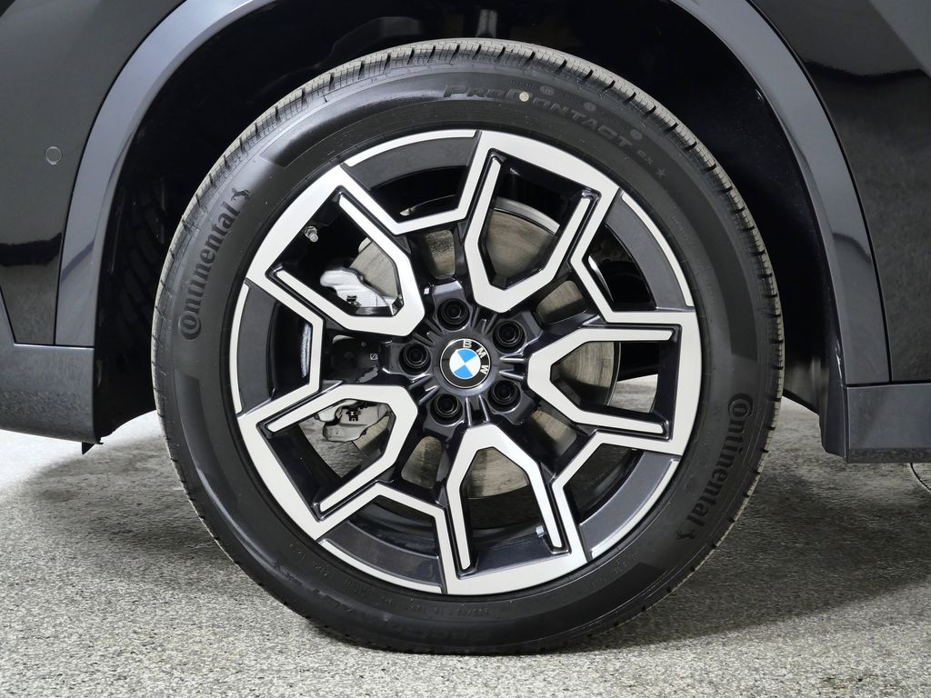 Thumbnail: 2026 BMW X1 - 17