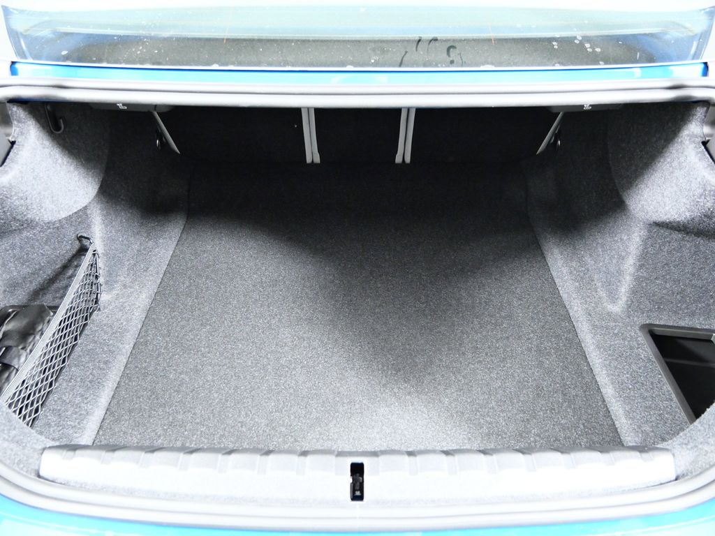 Thumbnail: 2026 BMW M4 - 25