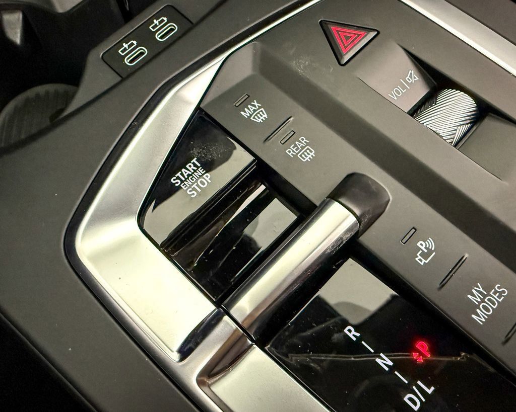 Thumbnail: 2025 BMW 2 Series - 50