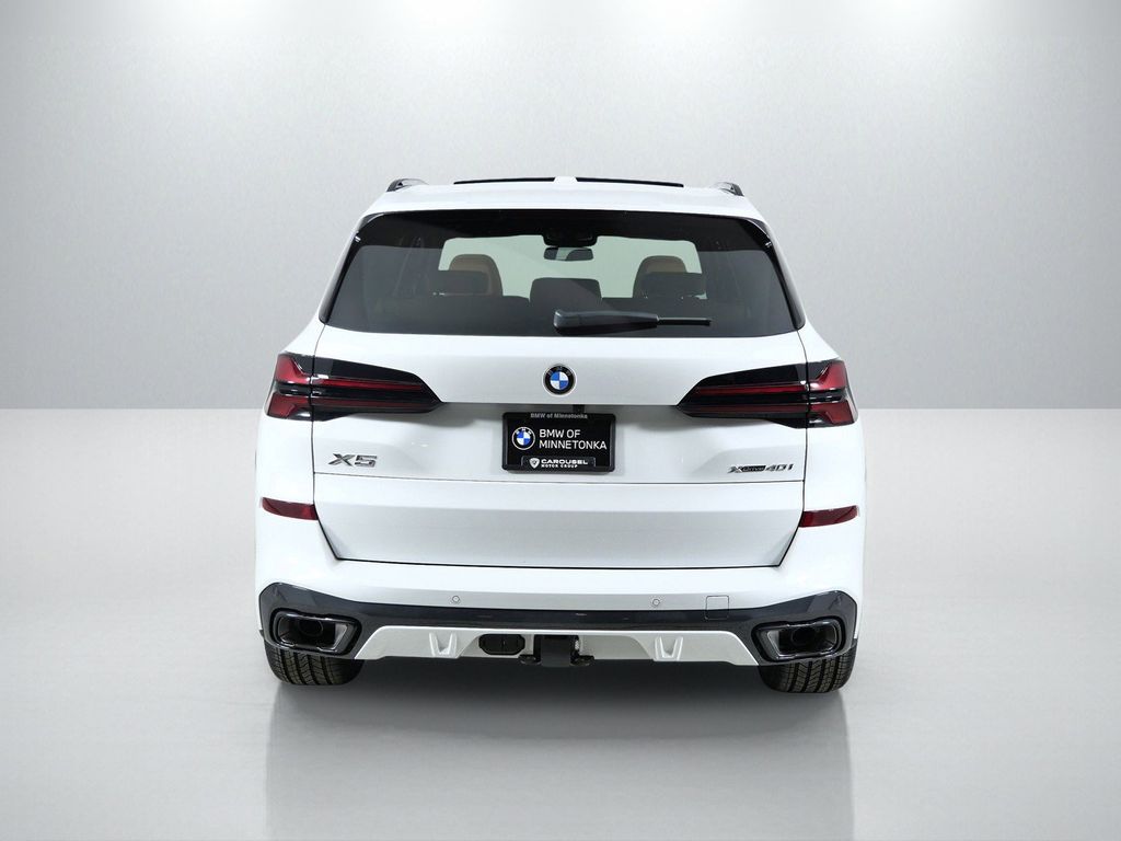 Thumbnail: 2026 BMW X5 - 10