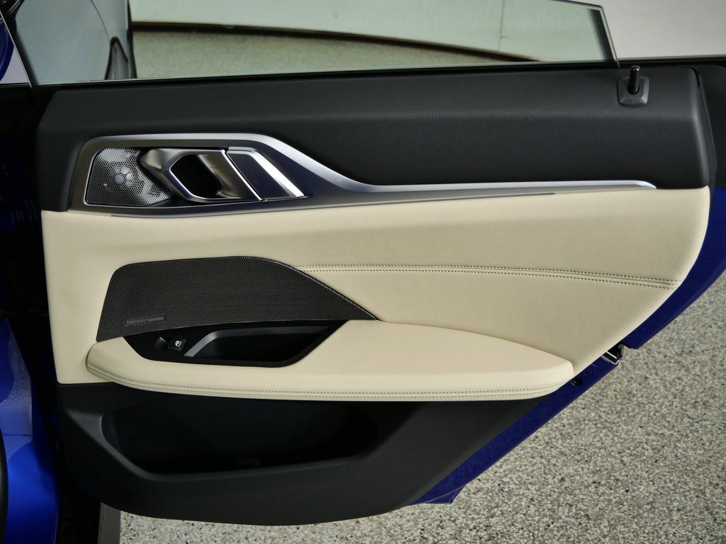 Thumbnail: 2025 BMW i4 - 24