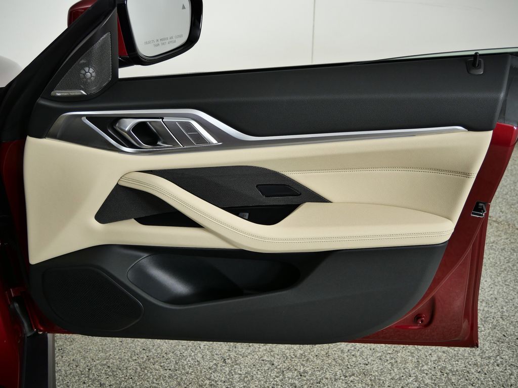 Thumbnail: 2025 BMW i4 - 23