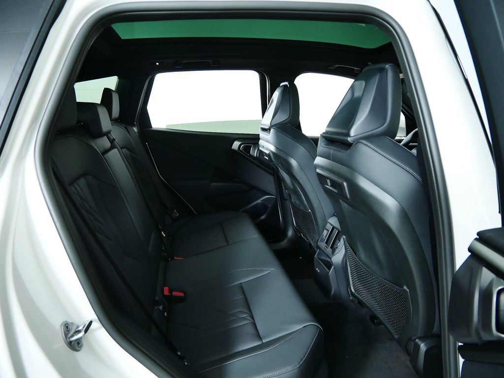 Thumbnail: 2026 BMW X3 - 25