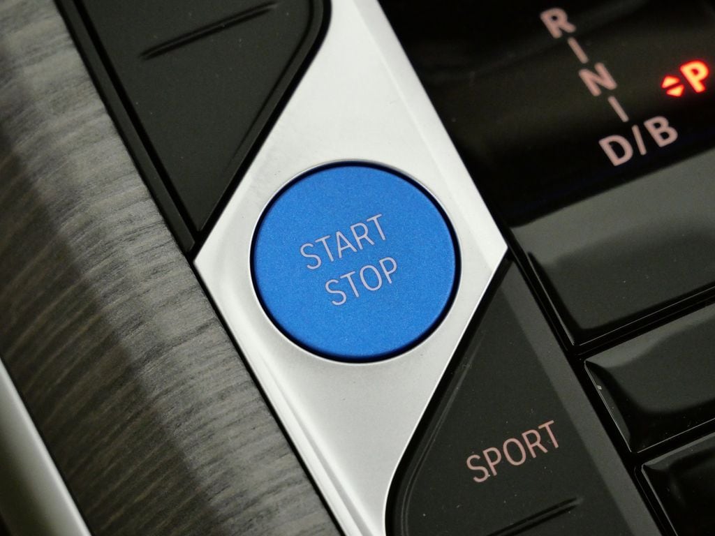 Thumbnail: 2026 BMW i4 - 46