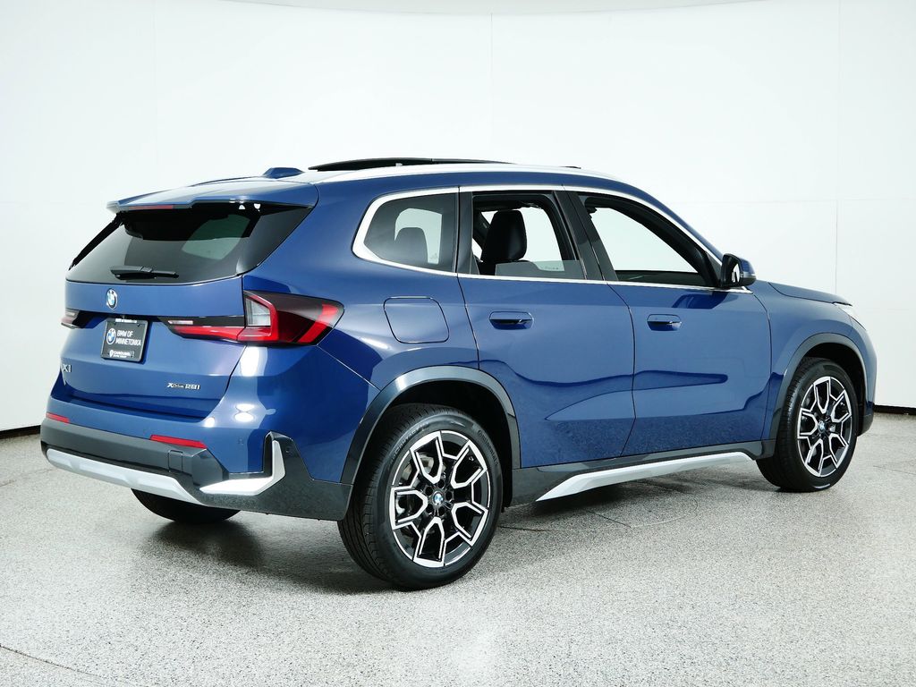 Thumbnail: 2026 BMW X1 - 8