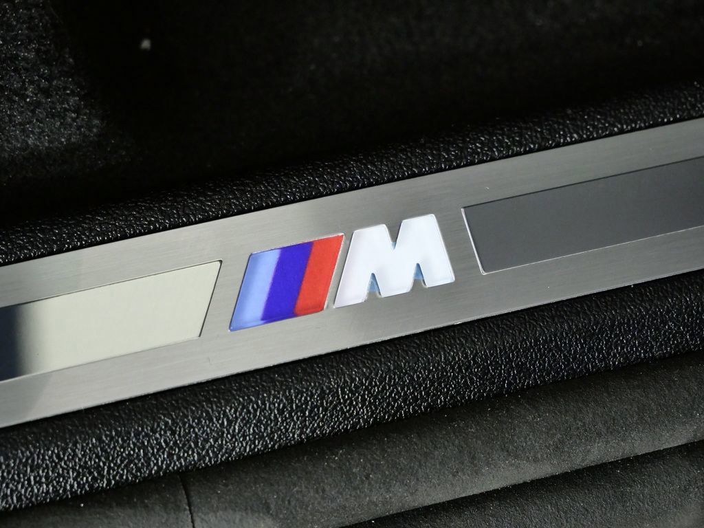 Thumbnail: 2026 BMW X7 - 25