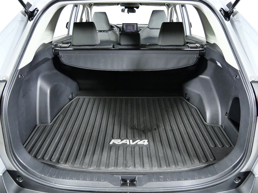 Thumbnail: 2021 Toyota RAV4 - 26