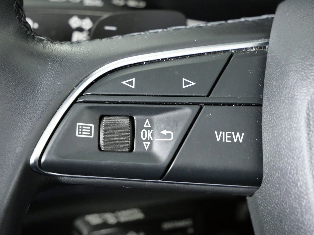 Thumbnail: 2022 Audi Q3 - 42