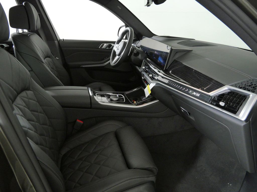 Thumbnail: 2026 BMW X5 - 20