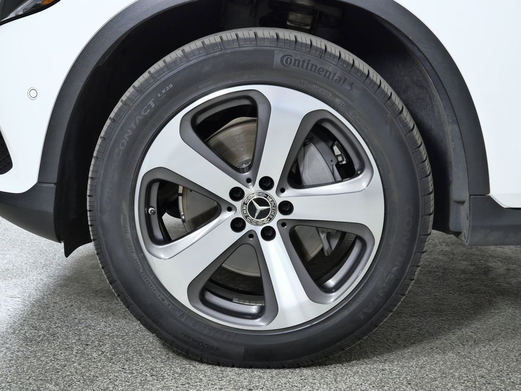 Thumbnail: 2019 Mercedes-Benz GLC - 18