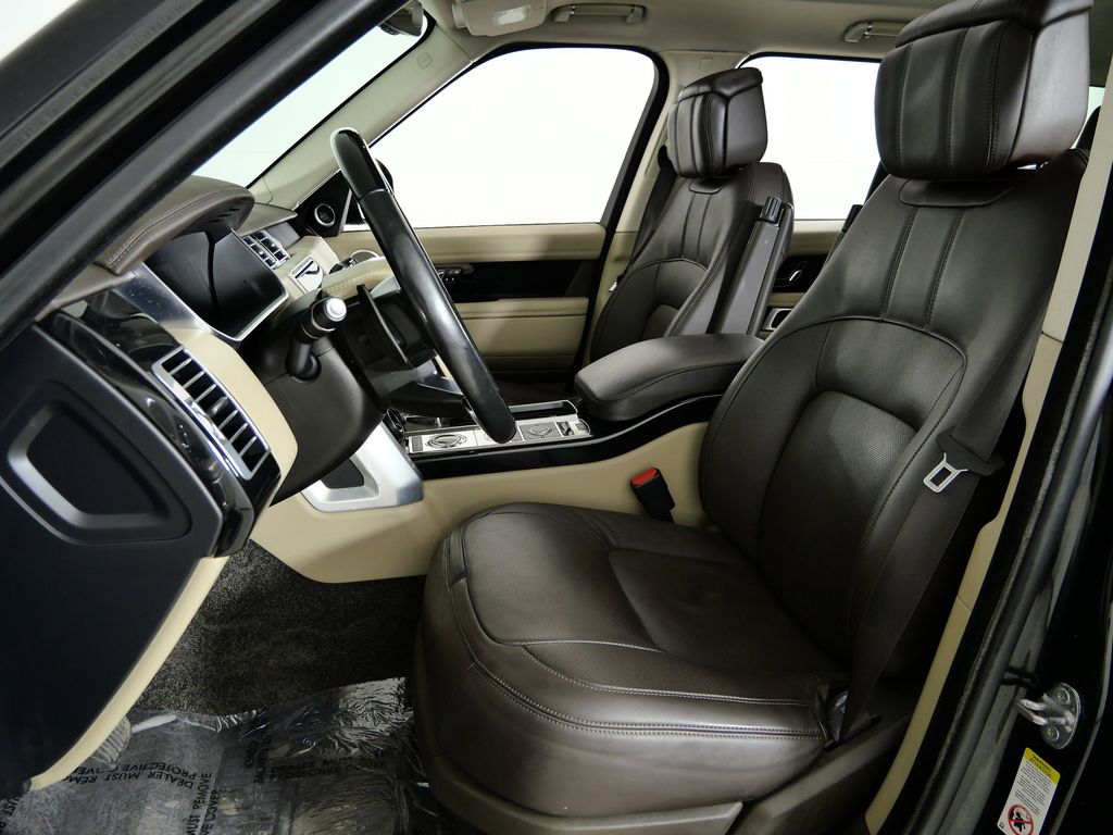 Thumbnail: 2018 Land Rover Range Rover - 36