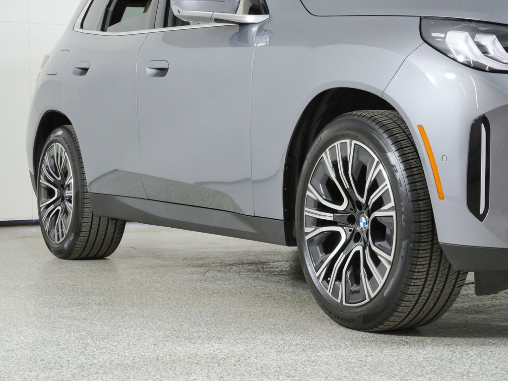 Thumbnail: 2025 BMW X3 - 8