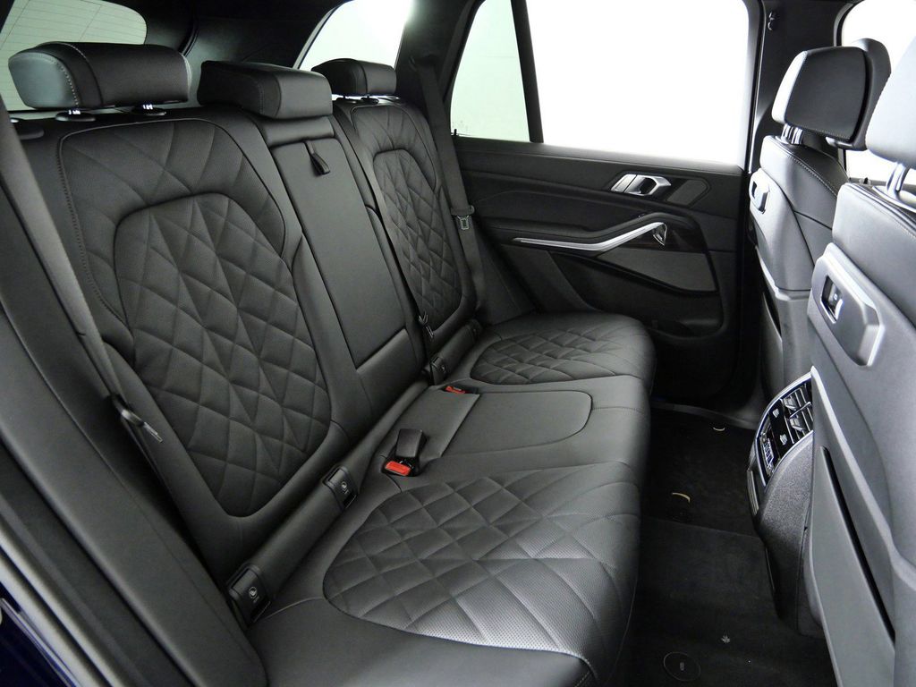 Thumbnail: 2026 BMW X5 - 28