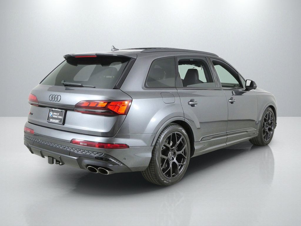 Thumbnail: 2025 Audi SQ7 - 9